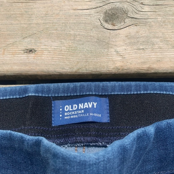 Old Navy Rockstar Mid-Rise Distressed Jeggings/Jeans - Blue - Women's Size 12 - Picture 4 of 9